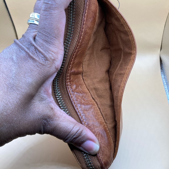 Handcrafted Leather Zip Around Wallet NWT - Made in India - Picture 5 of 6